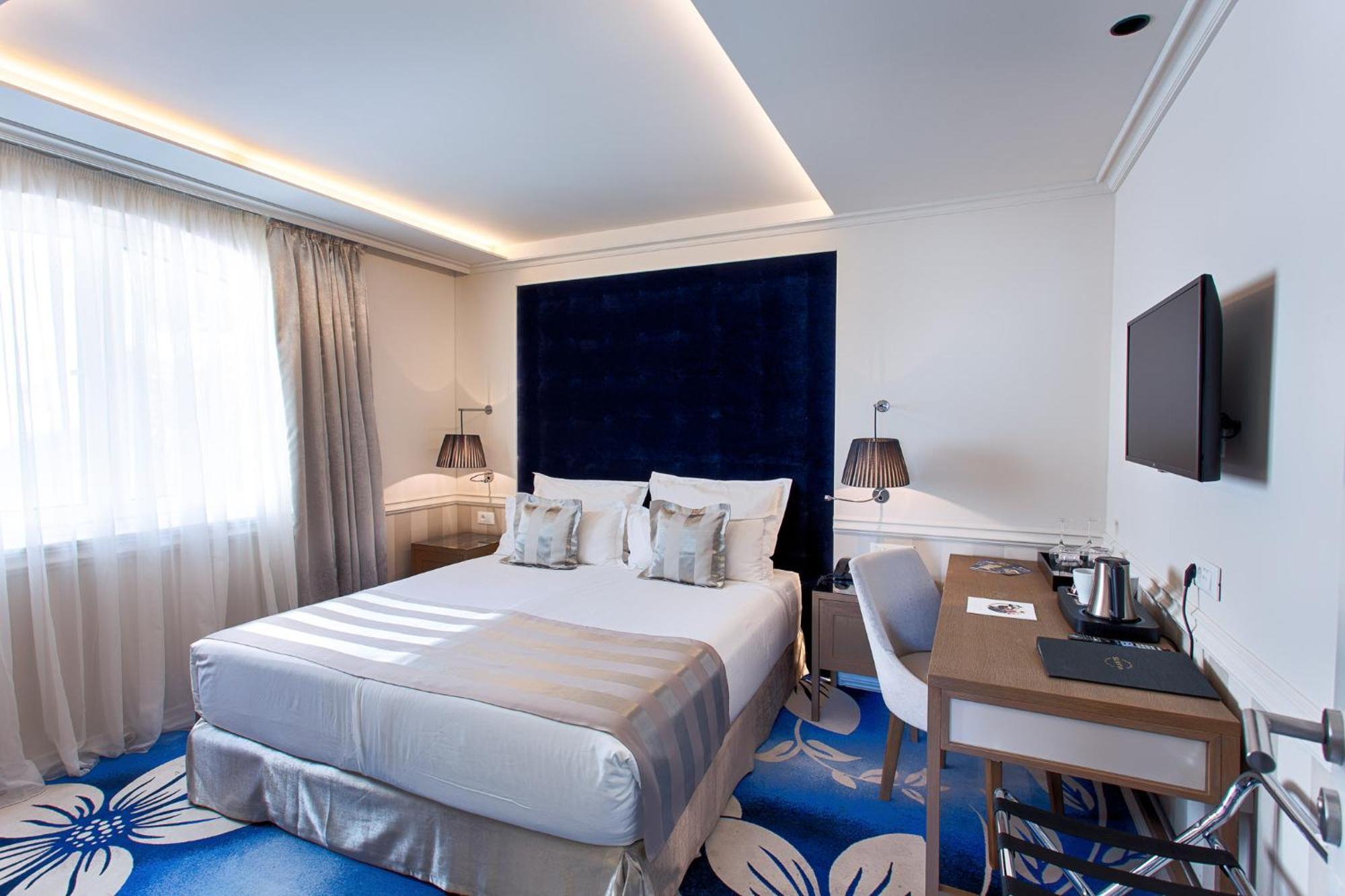 Grand Hotel Slavia - Adults Only Baska Voda Luaran gambar