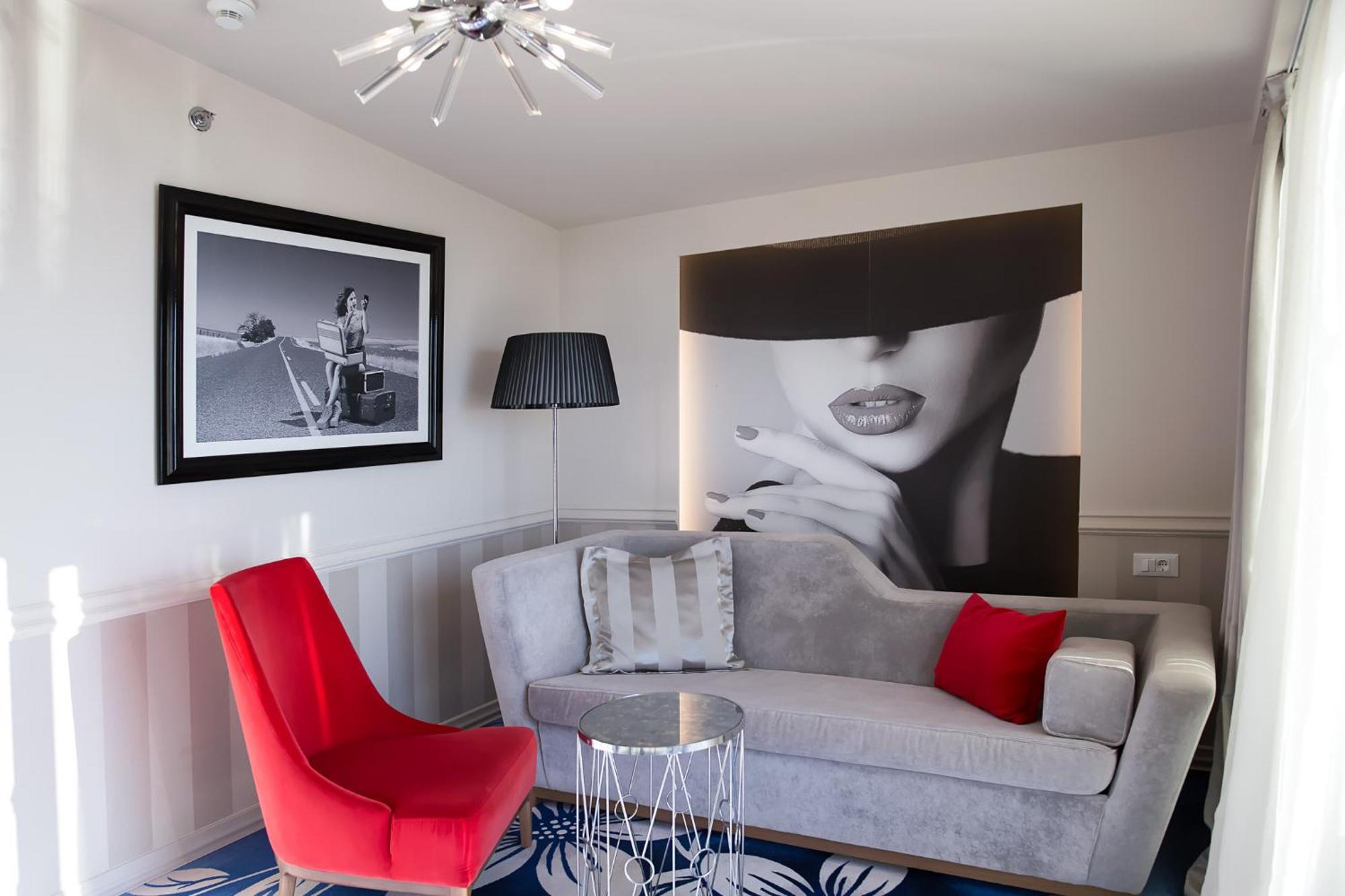 Grand Hotel Slavia - Adults Only Baska Voda Luaran gambar