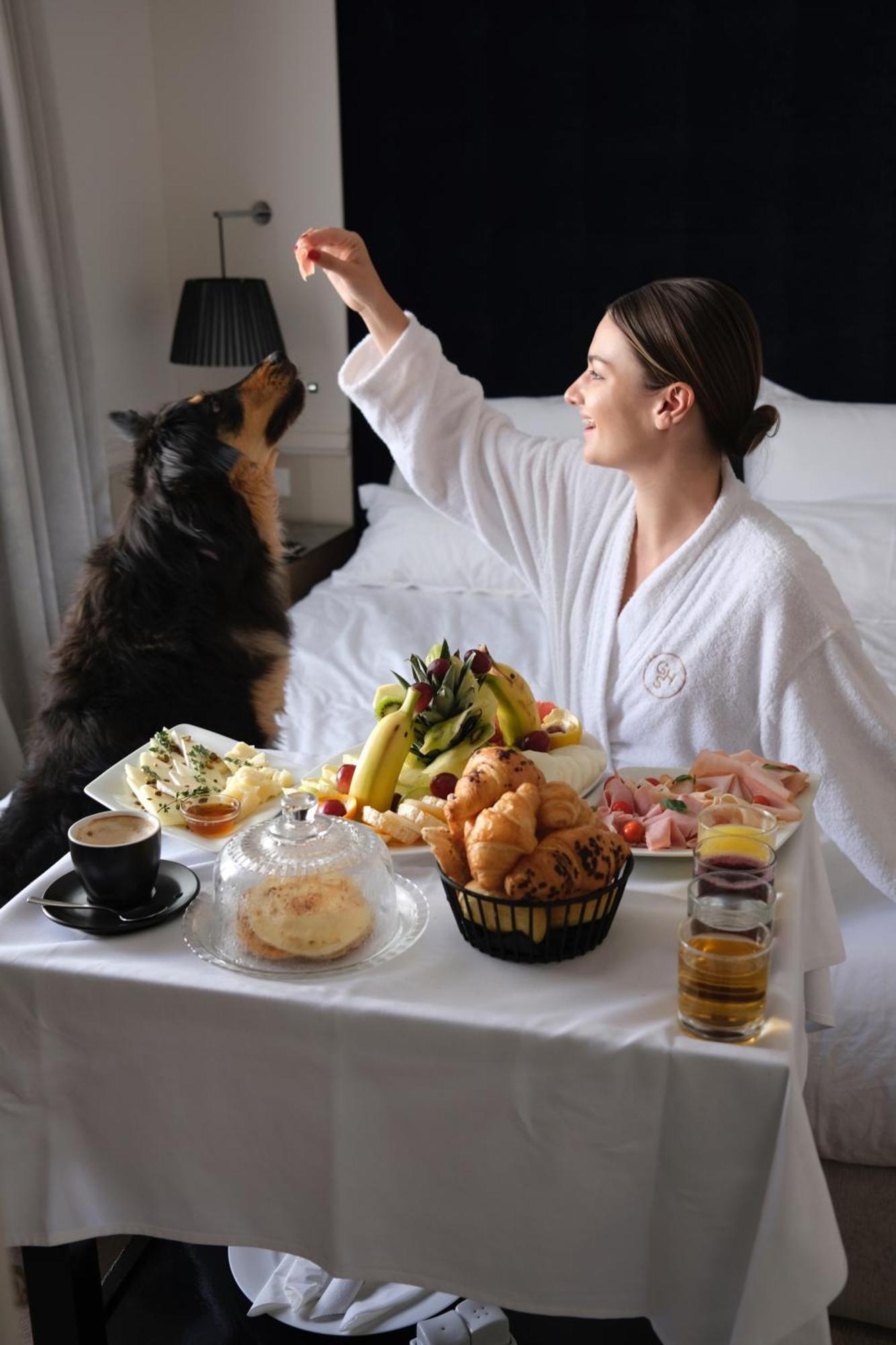 Grand Hotel Slavia - Adults Only Baska Voda Luaran gambar